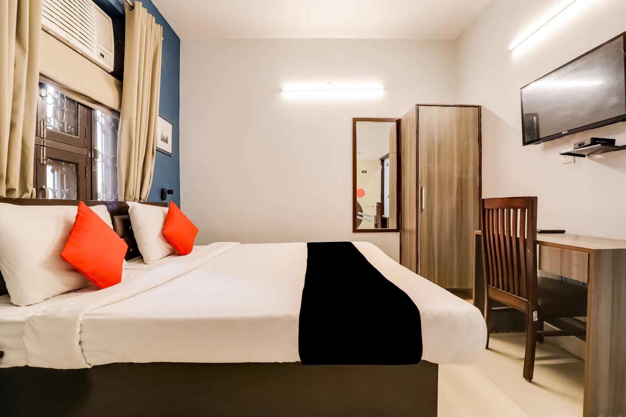 Collection O 71756 Hotel Silver Arrow Near Pacific Mall Tagore Garden Дели Экстерьер фото